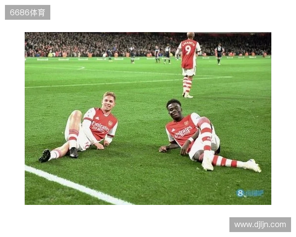 天空:萨卡尚未和阿森纳达成协议,但续约谈判非常积极 天空:萨卡尚未和阿森纳达成协议,但续约谈判非常积极