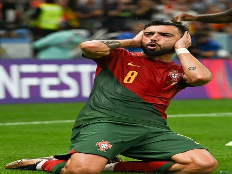 世预赛戴帽，B费葡萄牙国家队生涯首次上演帽子戏法